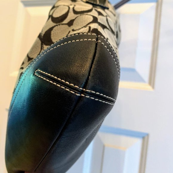 Coach Black and Gray Shoulder Bag with Signature Monogram - Picture 4 of 8